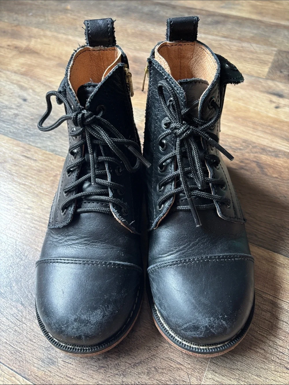 Mikoleon Black Leather Heirloom Luxe Side Zip Boots size 11.5